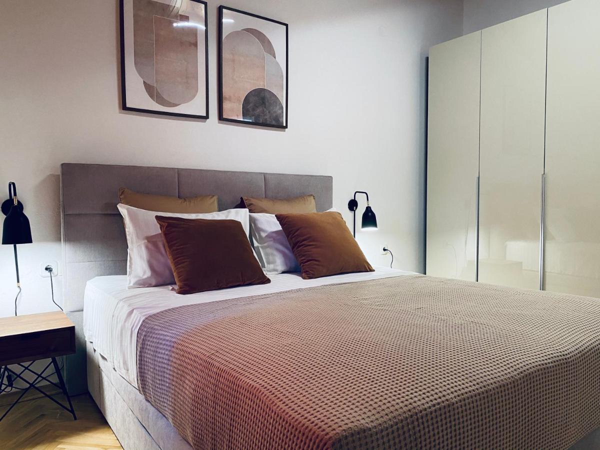 Cirjak Apartments Biograd Na Moru Esterno foto