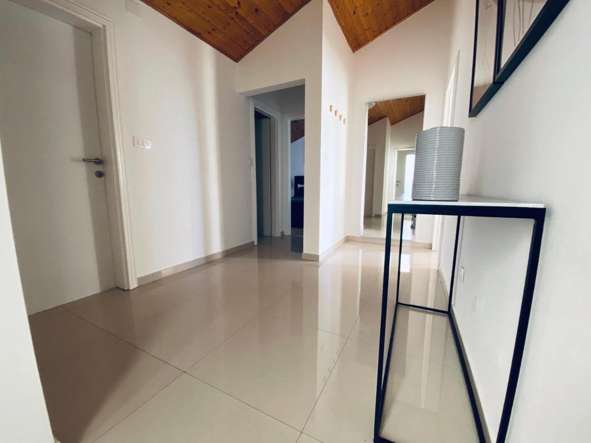 Cirjak Apartments Biograd Na Moru Esterno foto