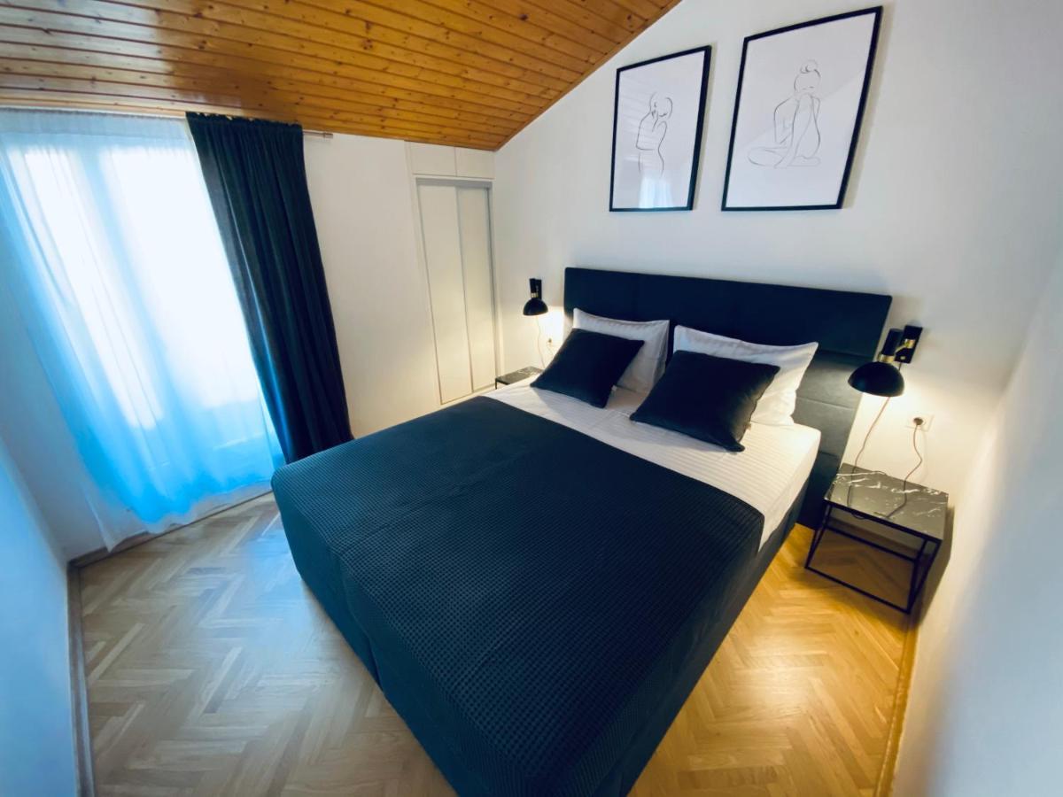 Cirjak Apartments Biograd Na Moru Esterno foto
