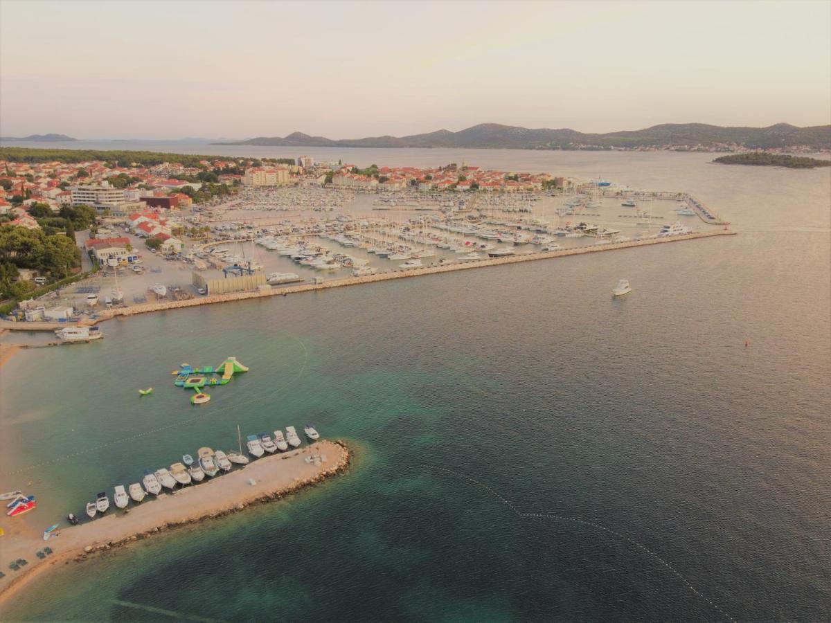 Cirjak Apartments Biograd Na Moru Esterno foto
