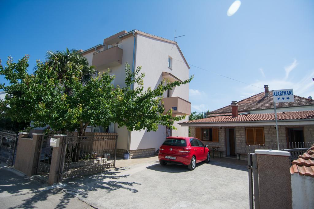 Cirjak Apartments Biograd Na Moru Esterno foto