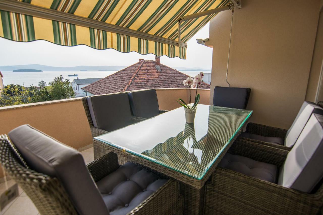 Cirjak Apartments Biograd Na Moru Esterno foto