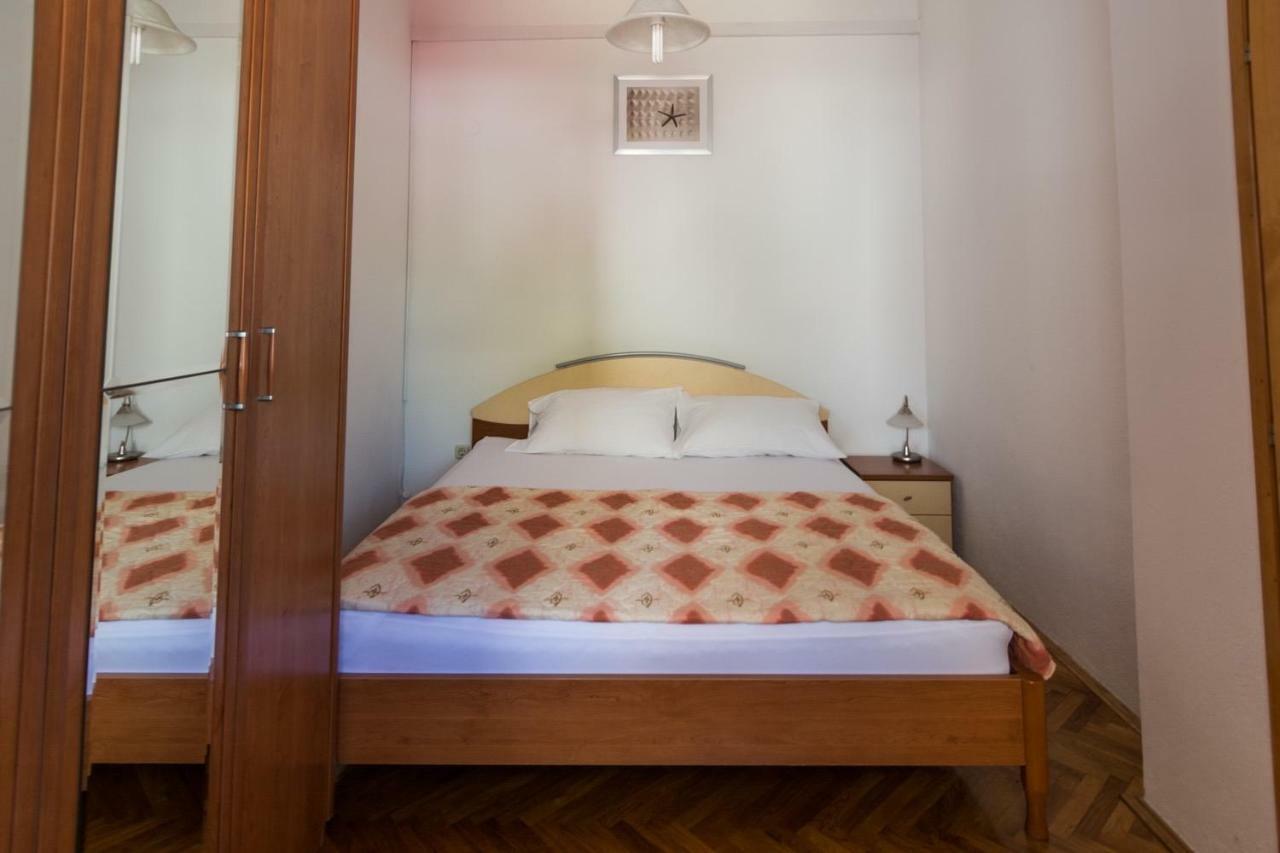 Cirjak Apartments Biograd Na Moru Esterno foto